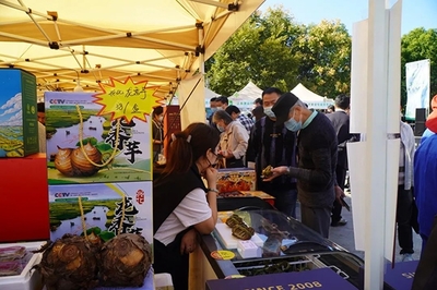 江蘇名優(yōu)農(nóng)產(chǎn)品進(jìn)上海展銷會(huì)成功舉辦，助推區(qū)域合作與物資供銷